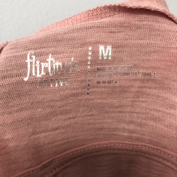 Flirtitude Active Long Sleeve w/cutout Size M - Picture 5 of 6